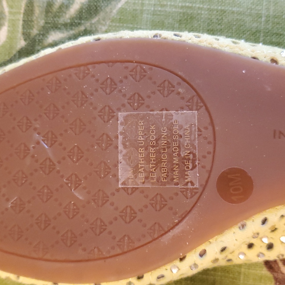 Antonio Melani Yellow Leather Ballet Flats with Rhinestones, Size 10 Medium - Picture 2 of 14